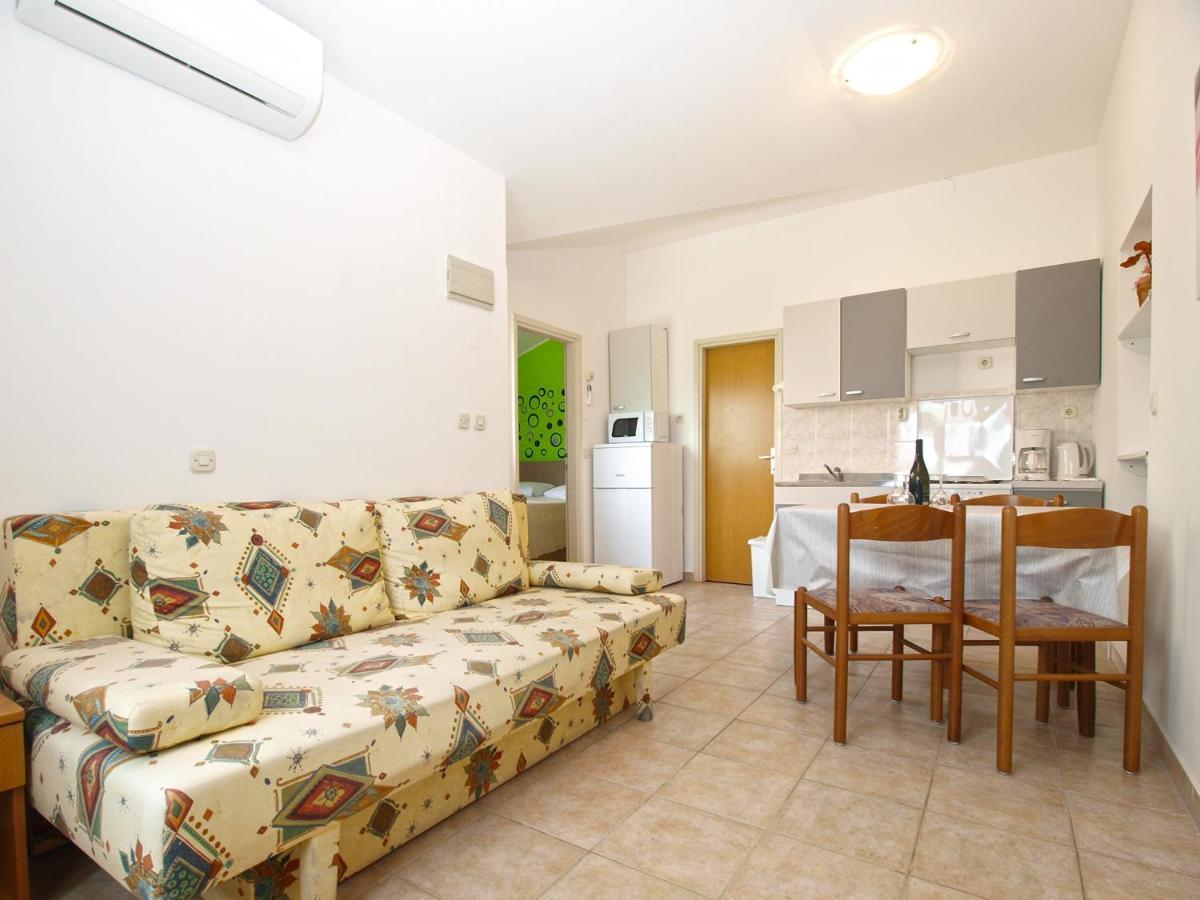 Apartments Biskupije 810 Medulin Bagian luar foto
